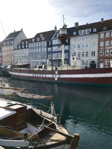 nyhavn-lightship.jpg